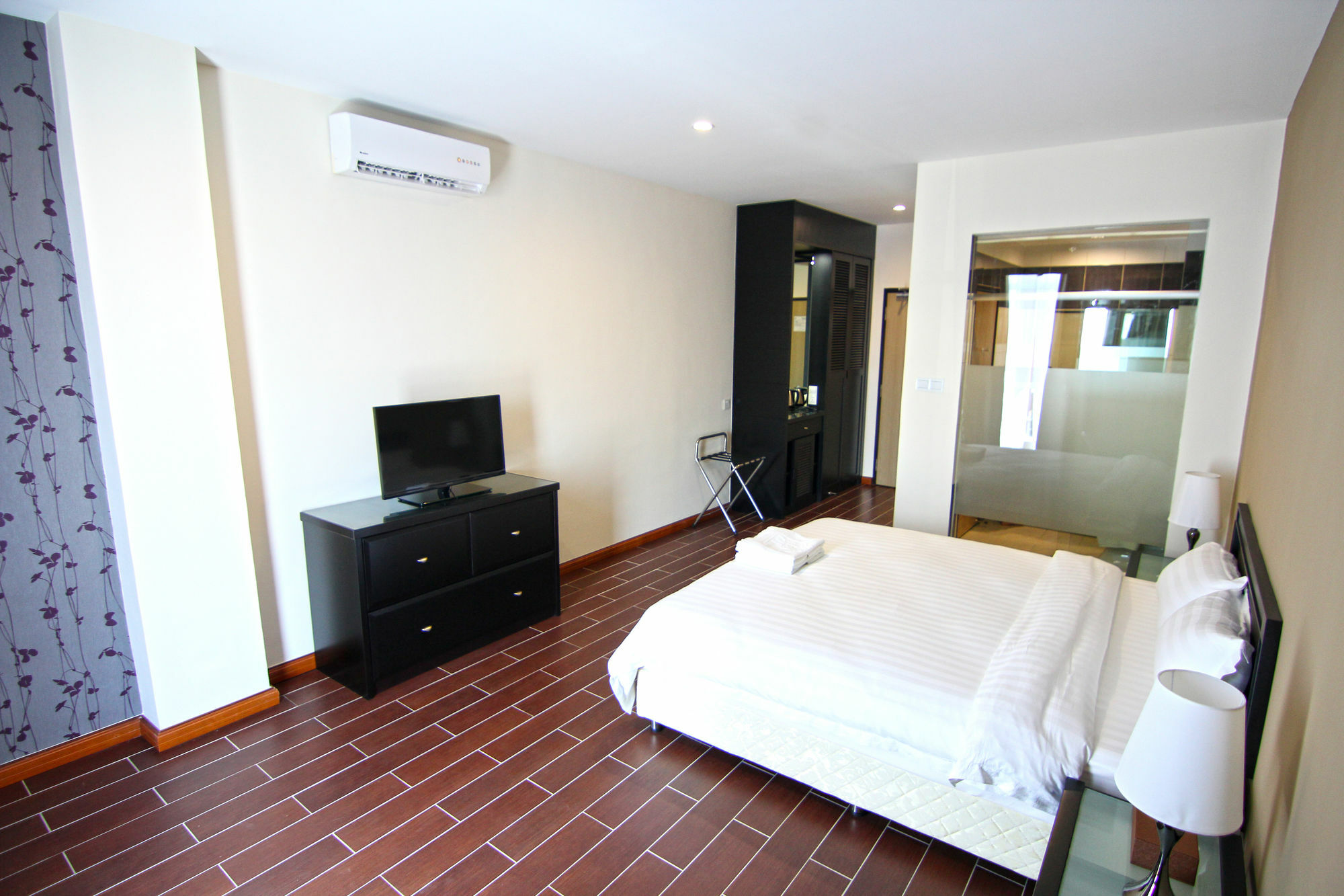 Putatan Platinum Hotel Kota Kinabalu Exteriör bild
